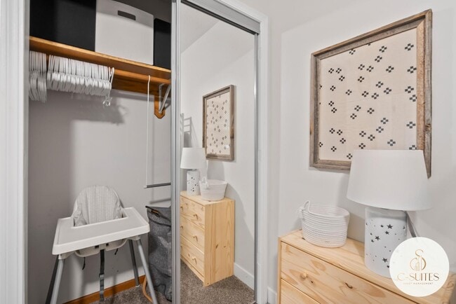 Building Photo - 1709 NW 33rd Pl