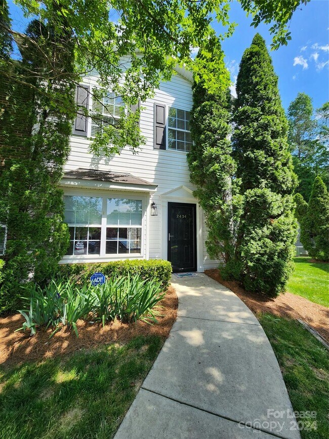 Building Photo - 2434 Ryerson Ct