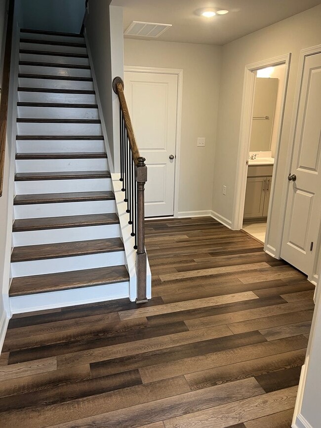 Building Photo - 3bd/3.5 ba Townhome for rent @ Rosedale in Wake Forest