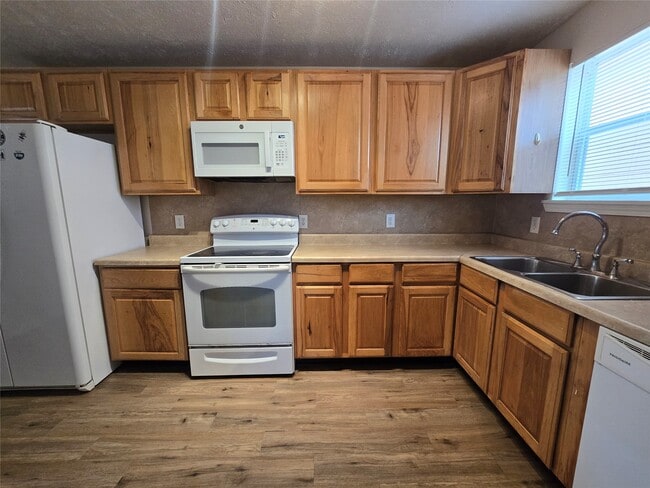 Building Photo - 5712 Maco St