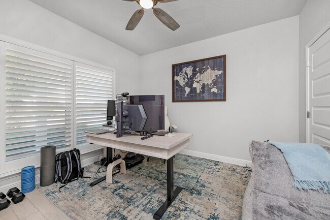 Building Photo - 382 Lightning Bug Ln