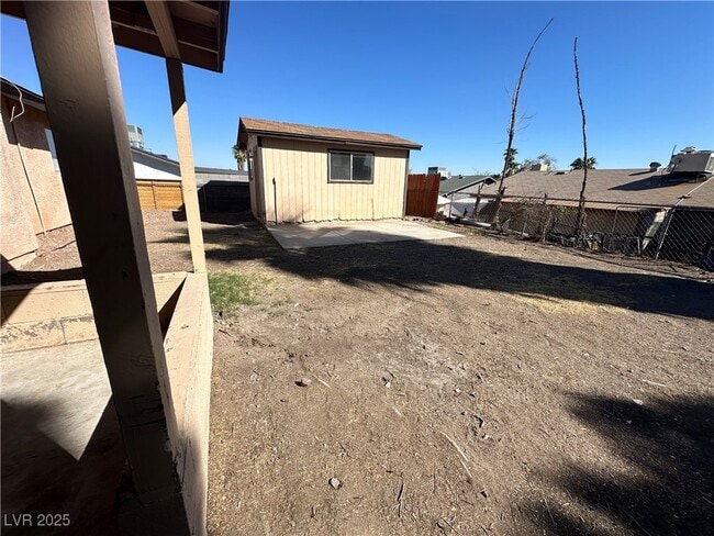 Building Photo - 628 Hidden Valley Dr