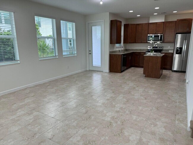 Building Photo - 16452 Millenium Ct