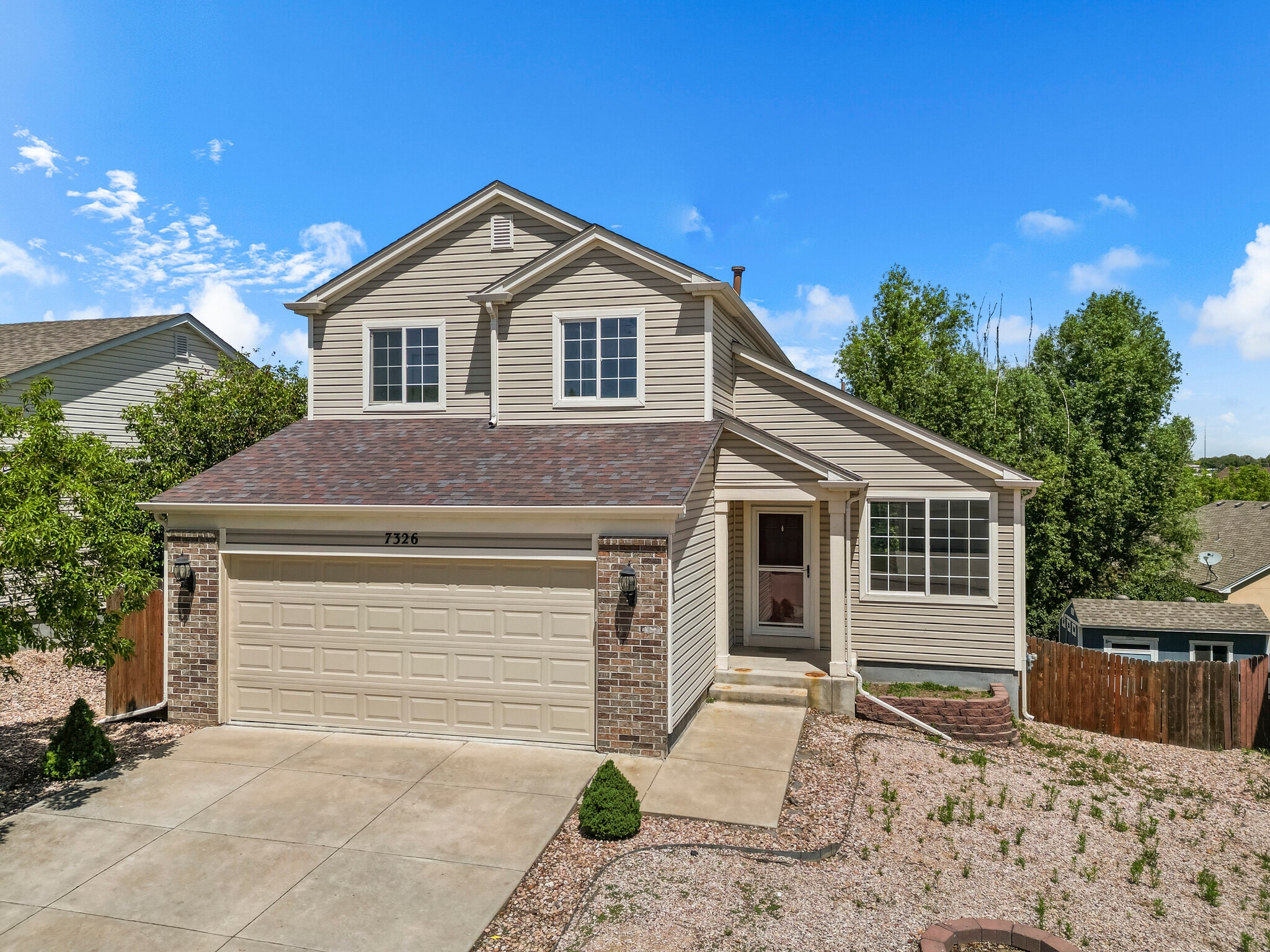 Building Photo - 7326 Village Meadows Dr
