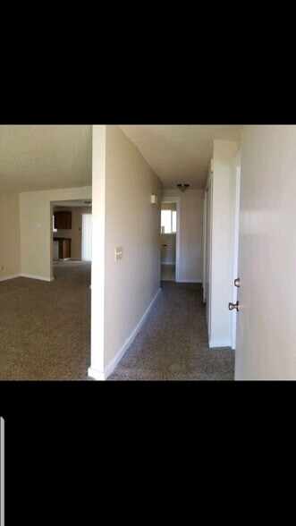 Hallway - 10321 146th St E