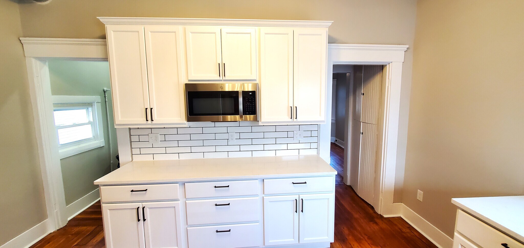 Building Photo - 1114 Columbia St