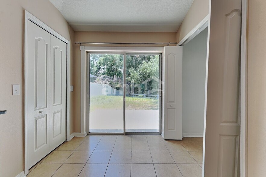 Building Photo - 18025 Cypress Bay Pky