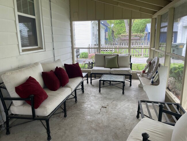 Screened in porch - 710 S Maple St