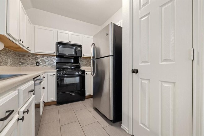 Building Photo - 14525 Harris Ridge Blvd