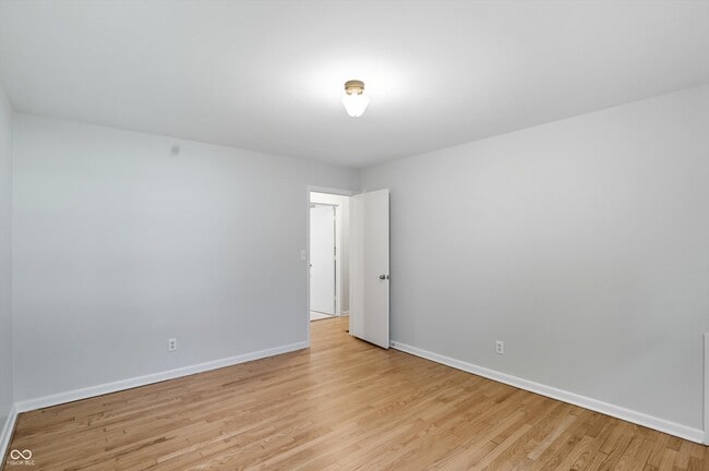 Building Photo - 2922 E Smoky Row