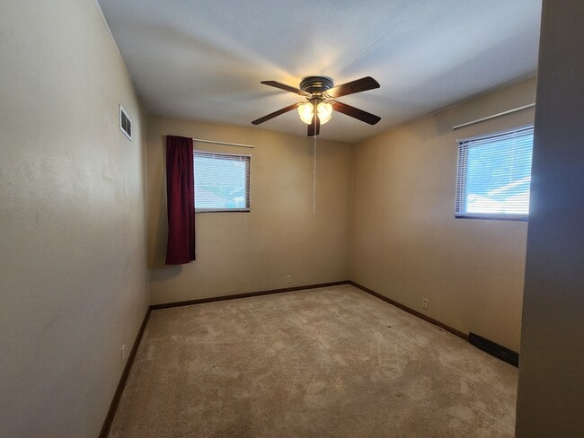 Building Photo - 506 Kimball Ave