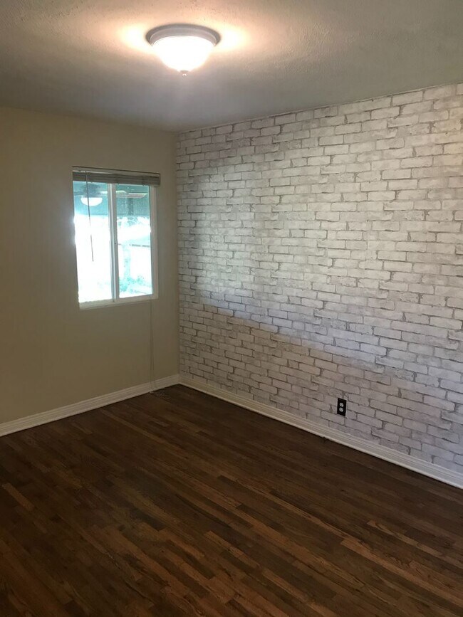 Building Photo - 4930-4930 Sawtelle Blvd