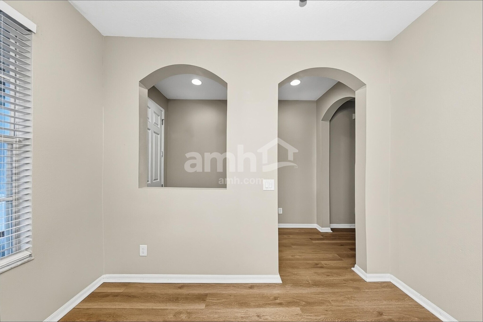 Building Photo - 5112 120th Ave E