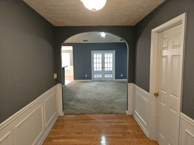 Building Photo - Well Kept Union City Home, 3BR, 2BA