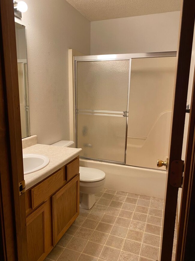 Building Photo - 2 Bedroom | 2 Bathroom | 2 Car Garage, 110...