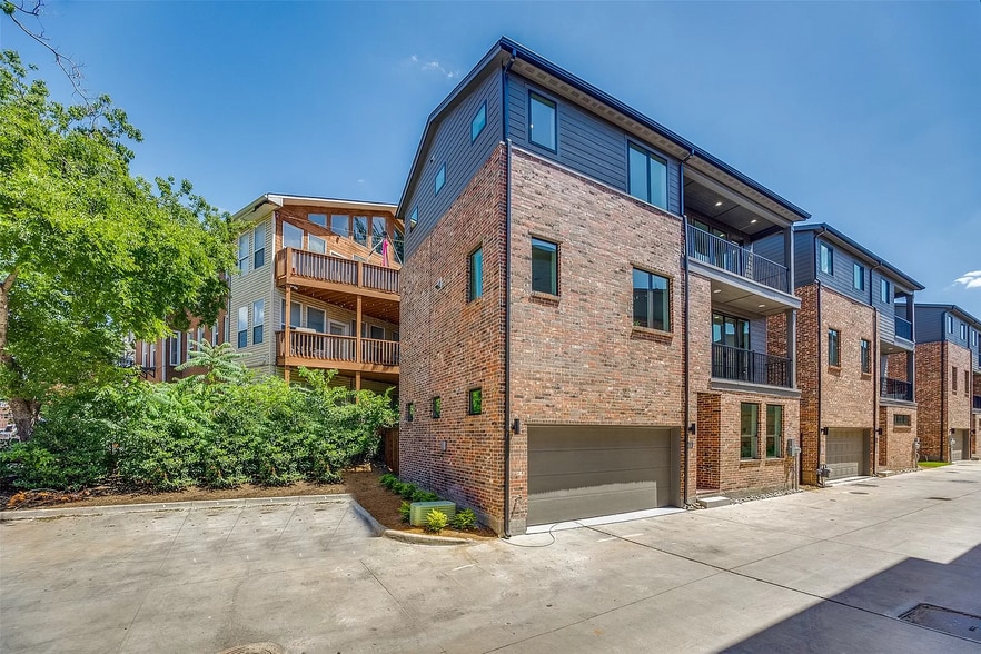 Building Photo - 1552 Cosette Dr