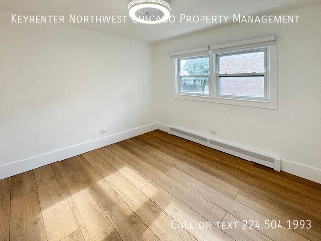 Building Photo - 332 N Smith St