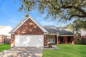 Building Photo - 3010 Fort Stockton Dr