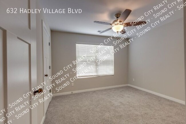 Building Photo - 632 Hadley Vlg Blvd