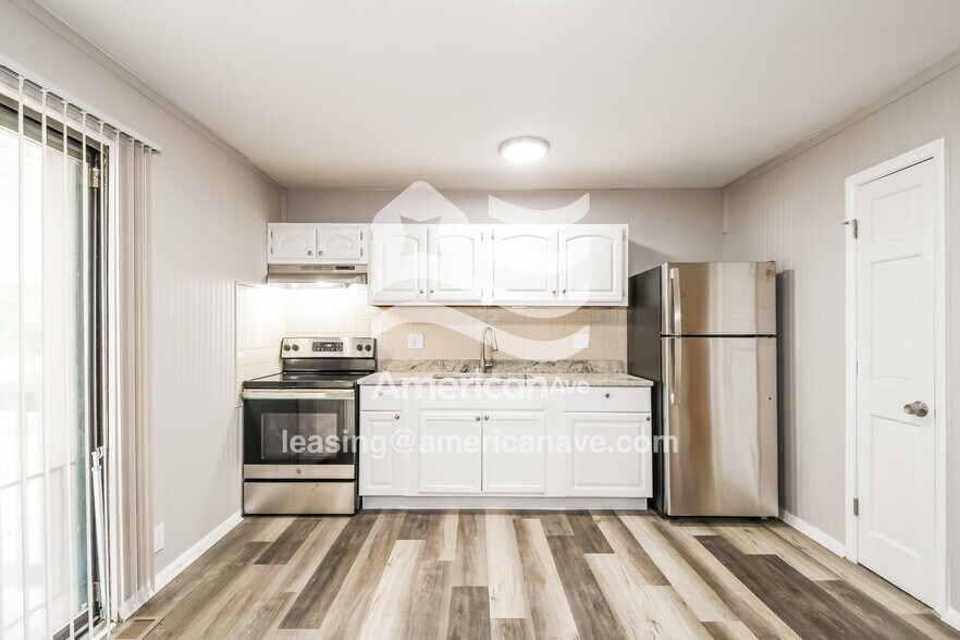 Building Photo - 2639 Freemantle Dr