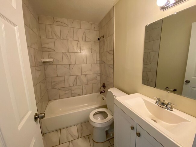 Building Photo - 5961 Peco Ln