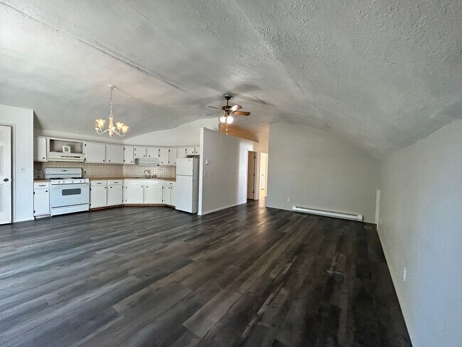 Primary Photo - 576 3 Skalkaho Hwy