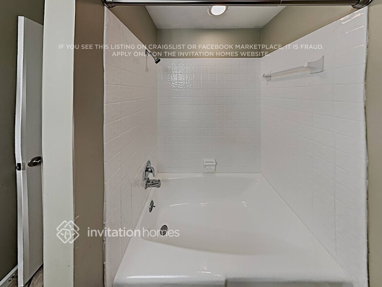 Building Photo - 4003 Bent Tree Blvd