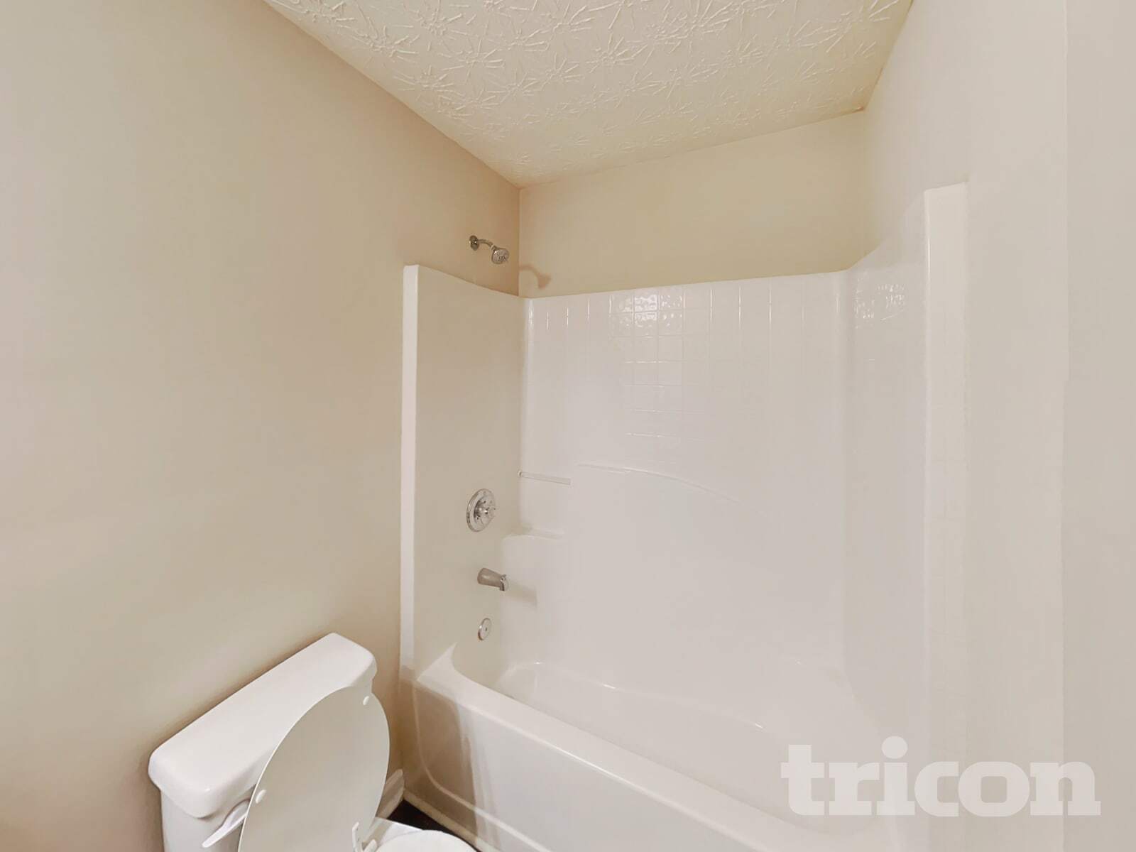 Building Photo - 1024 Weatherwood Pl NE