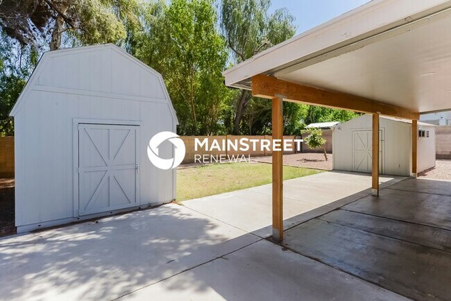 Building Photo - 5 Bedroom Pet-Friendly Home in Mesa, AZ wi...