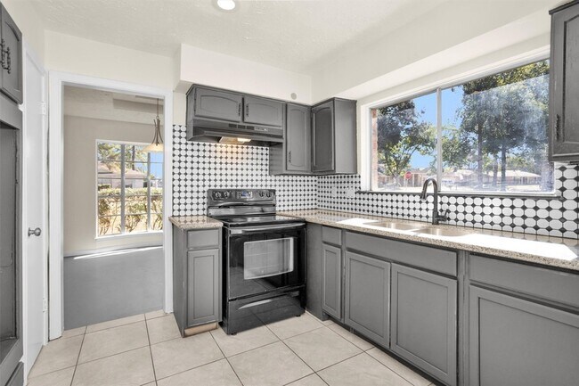 Building Photo - 2126 Millhouse Rd