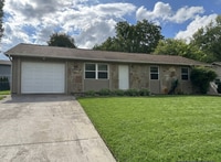 Building Photo - Unbeatable Convenience and Spotless Comfort on Roswell Road!