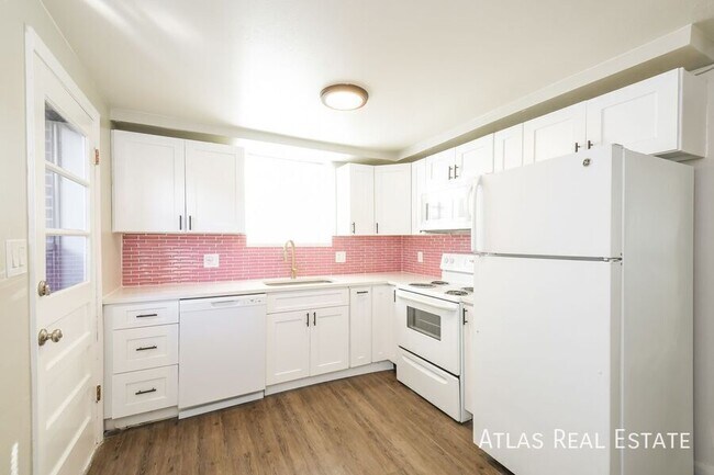 Building Photo - 6035 W 39th Ave