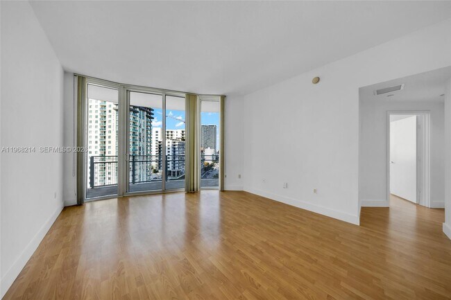 Building Photo - 350 NE 24th St