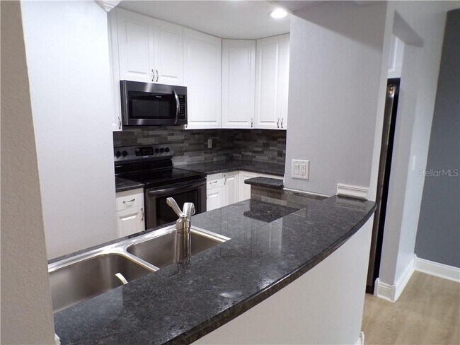 Building Photo - 110 Cypress Woods Ct