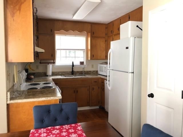 Building Photo - 8736 Minnow Creek Dr