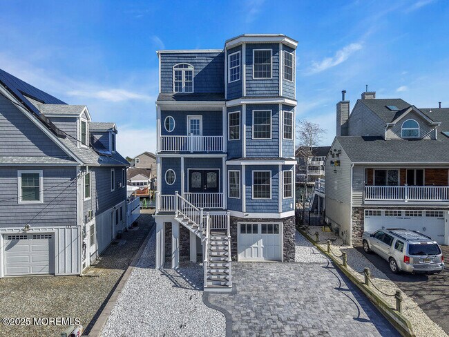 Building Photo - 141 Vanard Dr