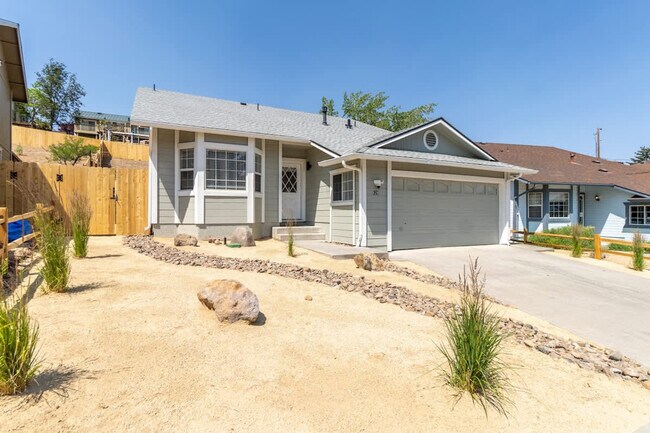 Building Photo - 629 Tarn Way