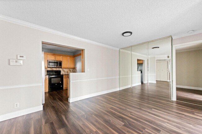 Building Photo - 3757 Cocoplum Cir