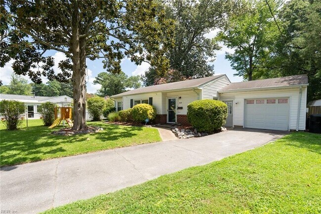 Building Photo - 820 Plainsman Ct