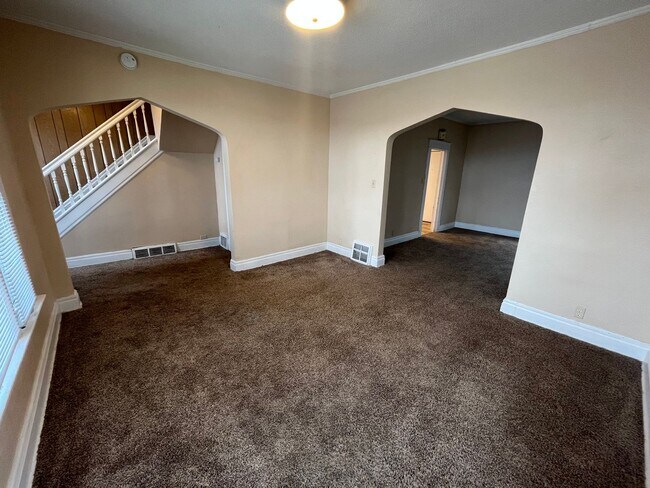 Building Photo - 3 Bedroom House in Duluth - Free August Rent!!