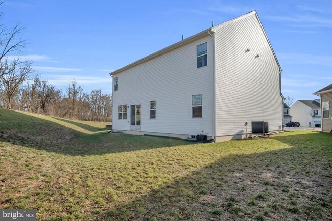 Building Photo - 26 Barnhart Cir