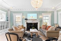 Building Photo - 680 Clarkson St