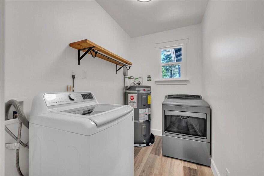 Building Photo - 6737 Diablo View Trl