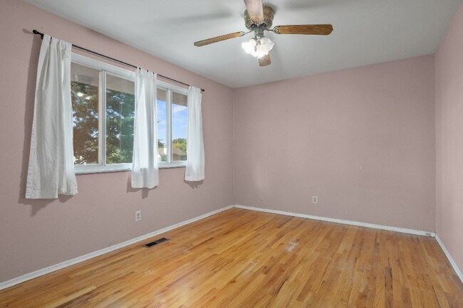 Building Photo - 926 Barbara Ann Ln