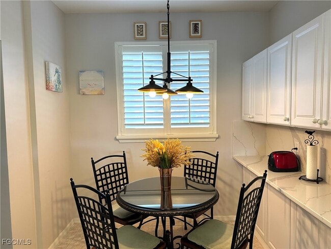 Building Photo - 16655 Lake Cir Dr