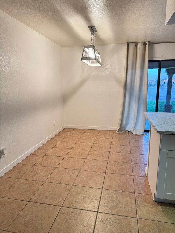 Building Photo - 10230 W Catalina Dr