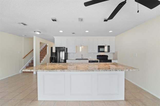 Building Photo - 8416 Seawall Blvd