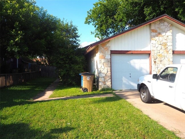 Primary Photo - 1218 Tartan Ln