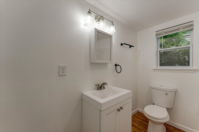 Building Photo - Charming Craftsman Bungalow — 727?N?Holly?...