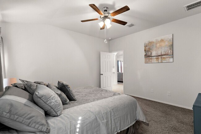 Building Photo - 2039 Wigeon Wy